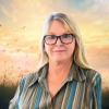 Henrike - Kartenlegen & kostenlos - Hellsehen & Wahrsagen - Tierkommunikation - Beruf & Arbeitsleben - Gratisgespräch